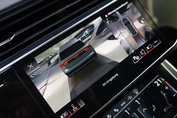 Audi Q8 45 TDI Competition 10