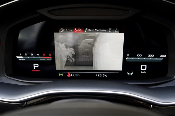 Audi Q8 45 TDI Competition 12