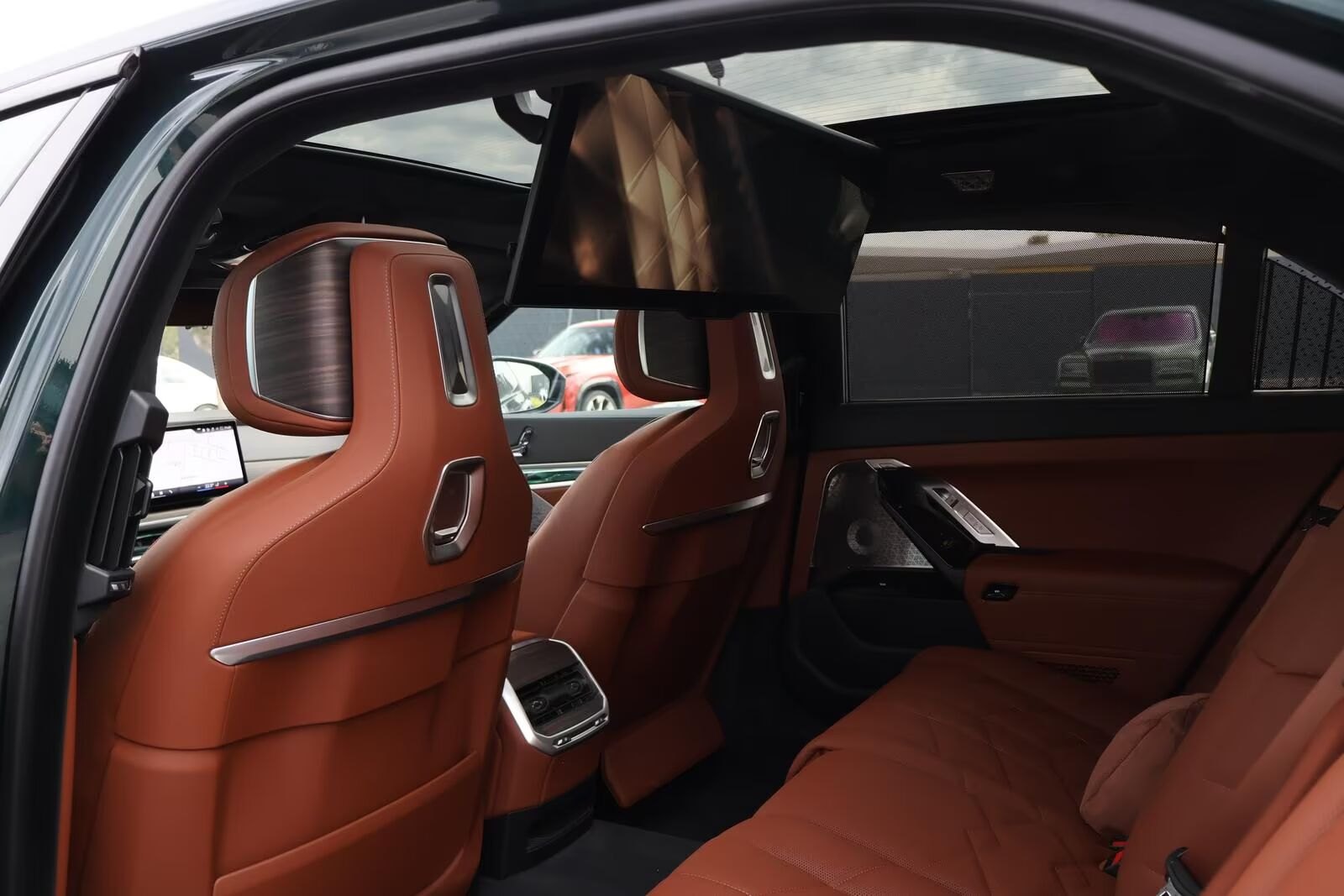 BMW 750e xDrive M Sport-INDIVIDUAL 20