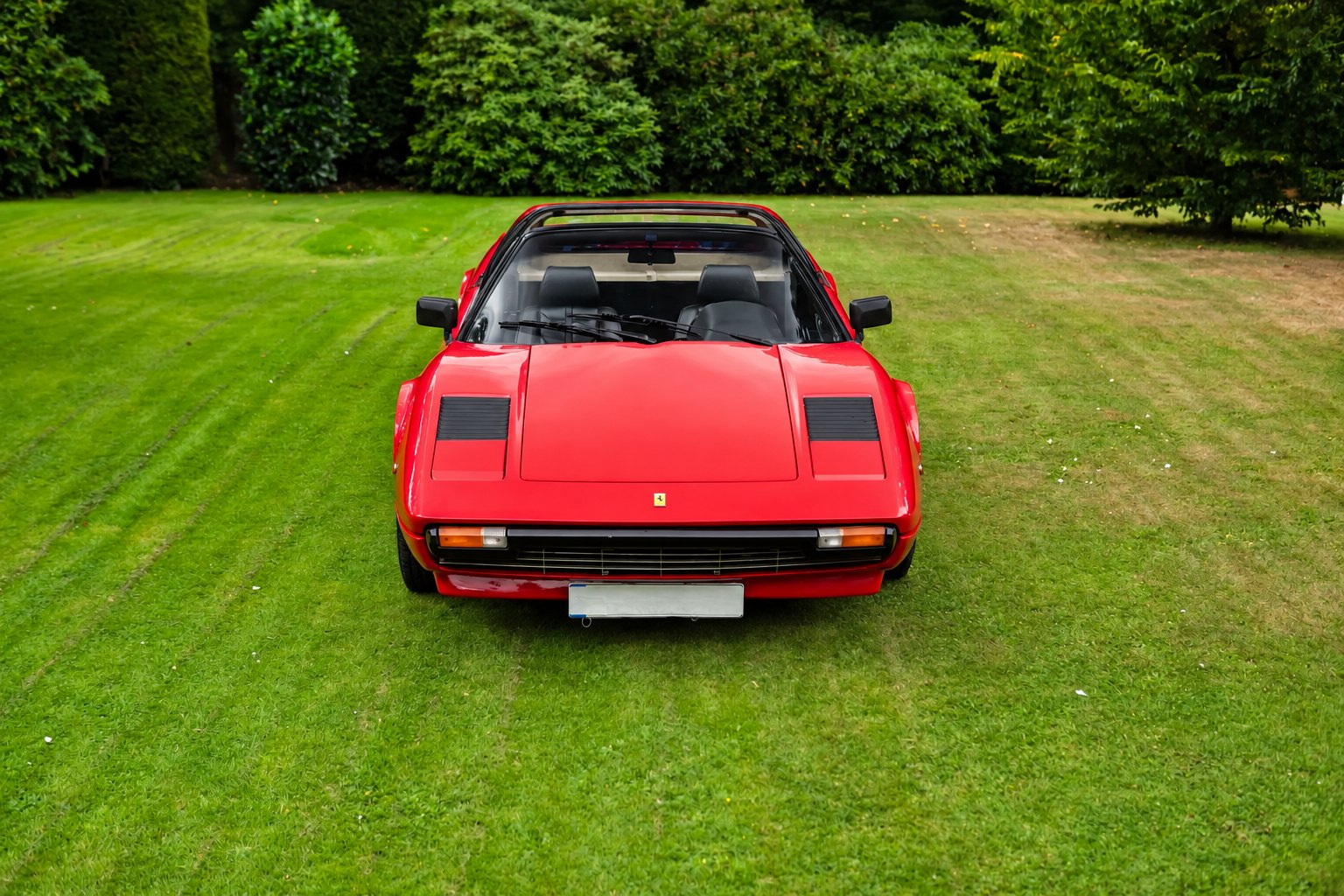 Ferrari 308 GTSi 2