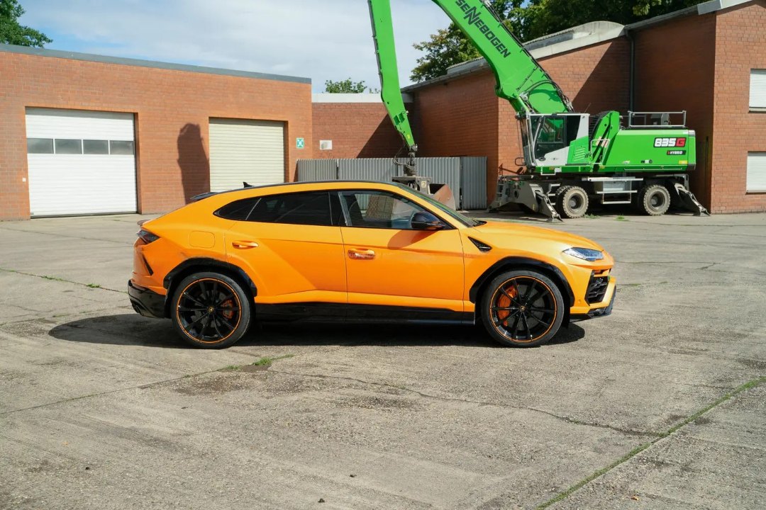 Lamborghini Urus 5