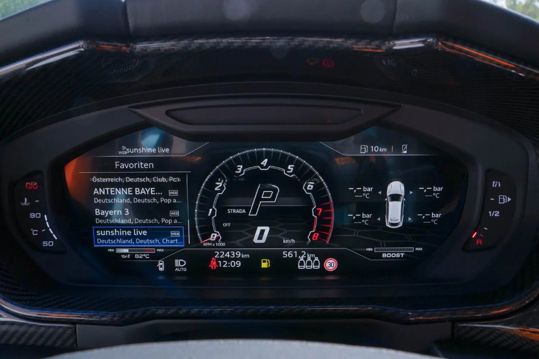 Lamborghini Urus 8