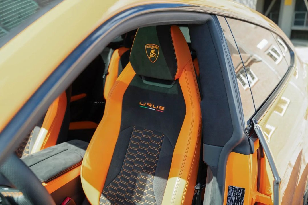 Lamborghini Urus 9