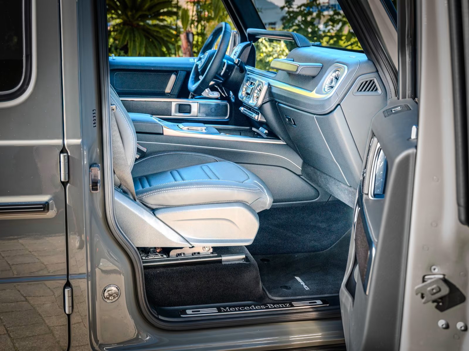 Mercedes-Benz G 450 AMG-Line 8