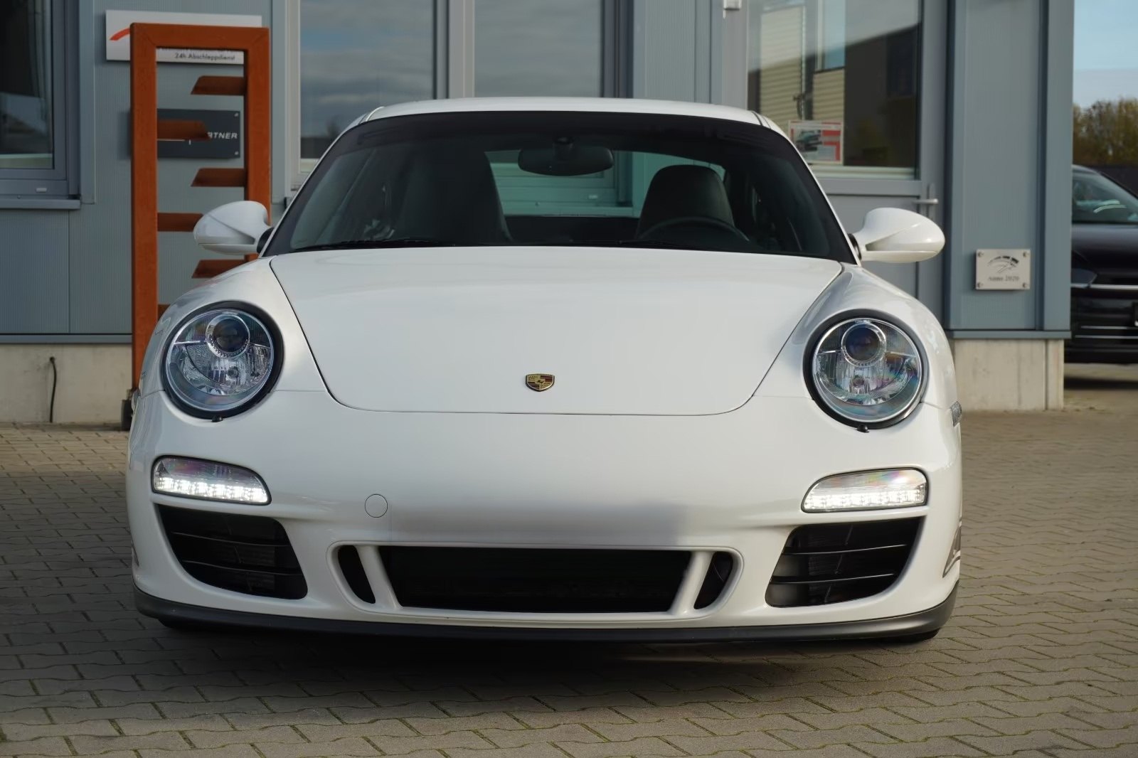 Porsche 997 911 Carrera GTS Coupe 15