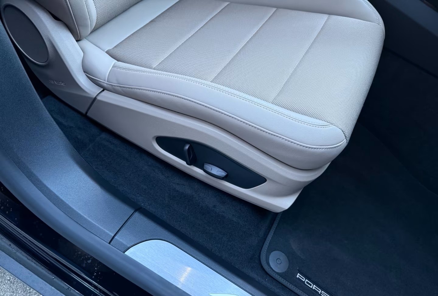 Porsche Macan - NEW MODEL 2026 15